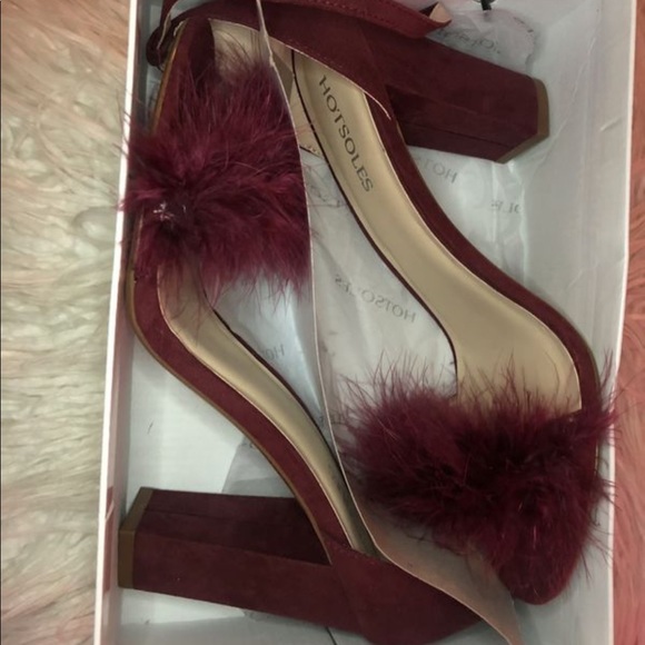 Heels - Picture 1 of 7